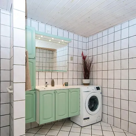 4 Person In * Ansager