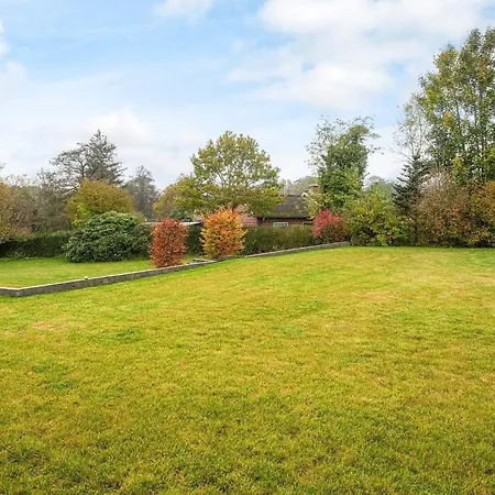 4 Person In * Ansager