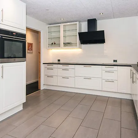 4 Person In Feriehus Ansager